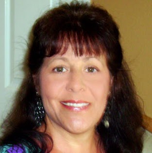 Debra Brown Photo 17
