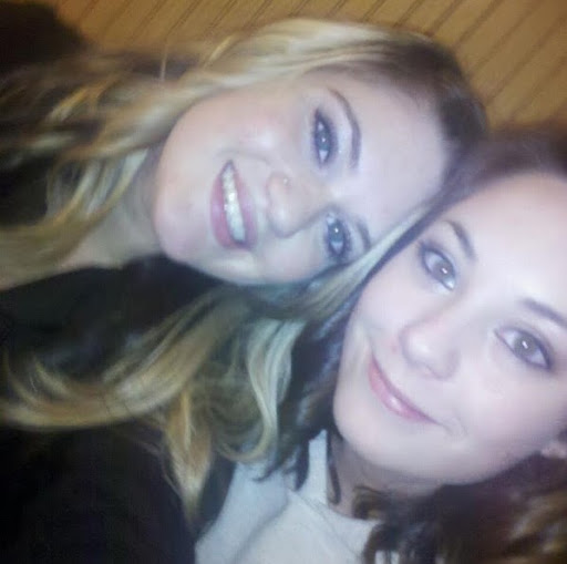 Lindsay Turner Photo 5