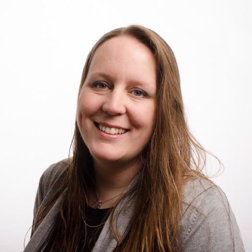 Katherine Alexander Photo 14