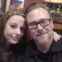 Elizabeth Watts Photo 26