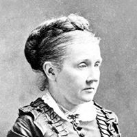 Julia Howe Photo 14