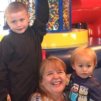 Michelle Heins Photo 13