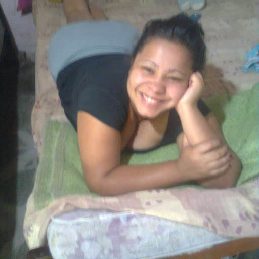 Adriana Lopez Photo 17