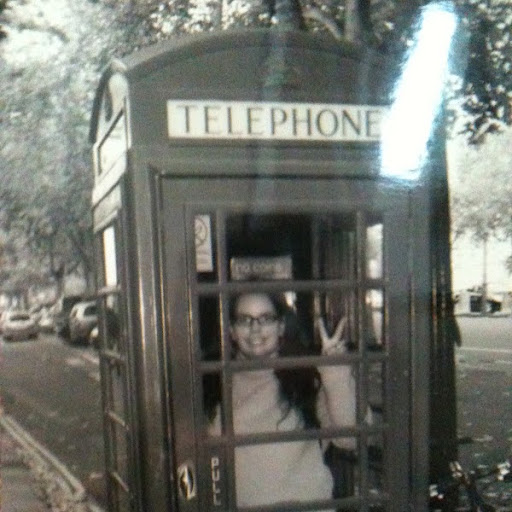 Julie Betts Photo 15