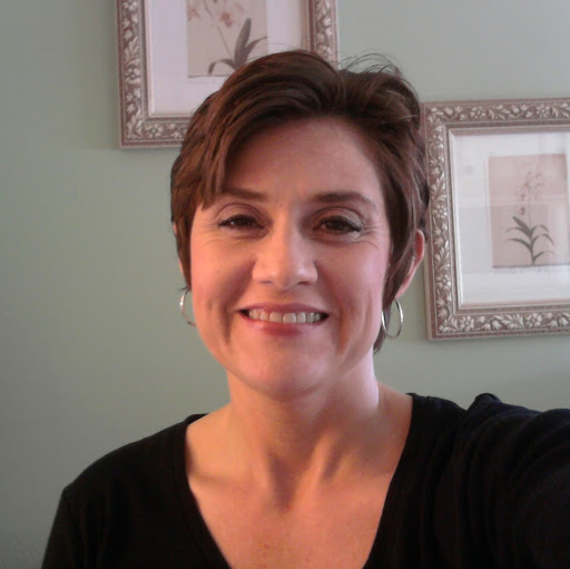 Jennifer Poe Photo 21