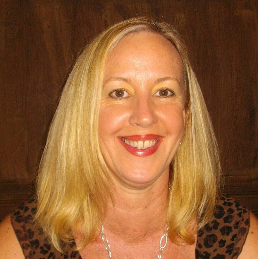 Julie Hartmann Photo 24