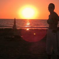 Julie Jessop Photo 6