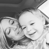 Carrie Cameron Photo 15