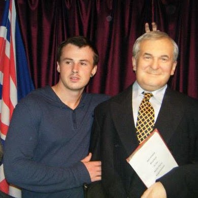 Paul Conroy Photo 32