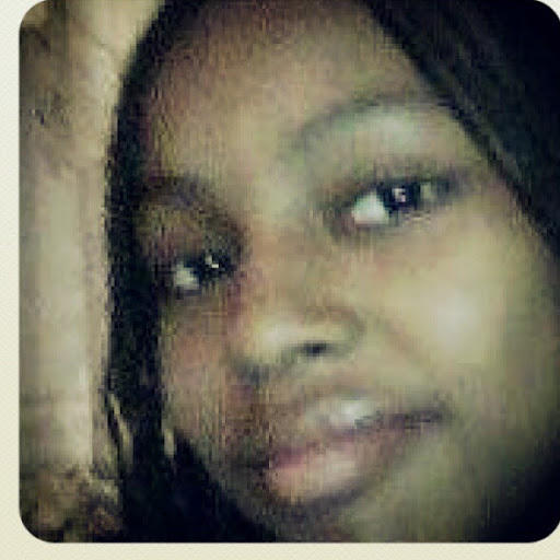 Erica Baxter Photo 15