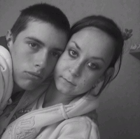 Samantha Bennett Photo 29