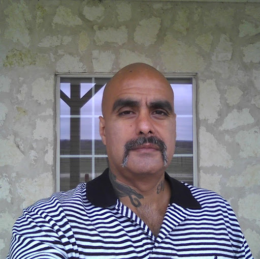 Ernest Rodriguez Photo 17