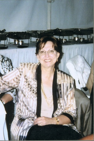 Helen Martin Photo 26