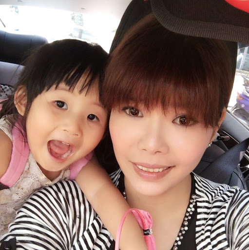 Anita Lin Photo 28