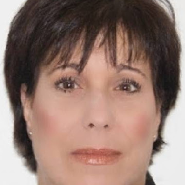 Sharon Tucker Photo 20