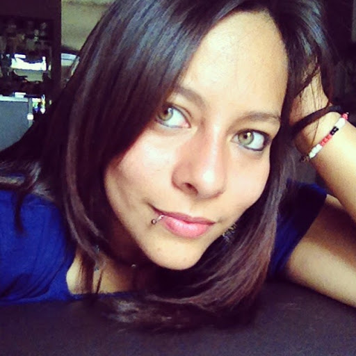 Ana Arellano Photo 31