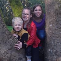 Lori Harless Photo 12