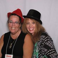 Suzanne Molnar Photo 5