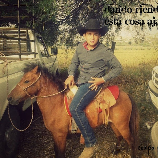 Eric Quintana Photo 8