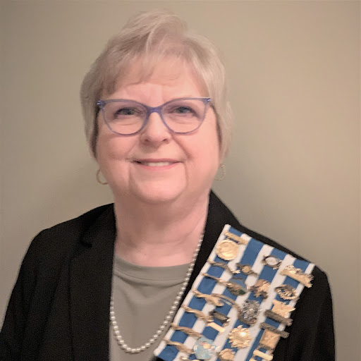 Linda Jennings Photo 22
