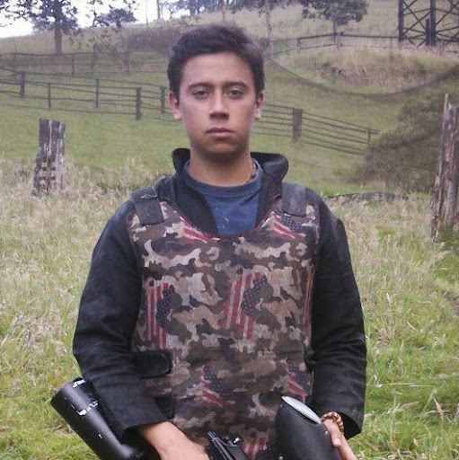 Julian Ruiz Photo 42