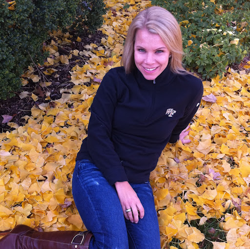 Kristin Pratt Photo 26