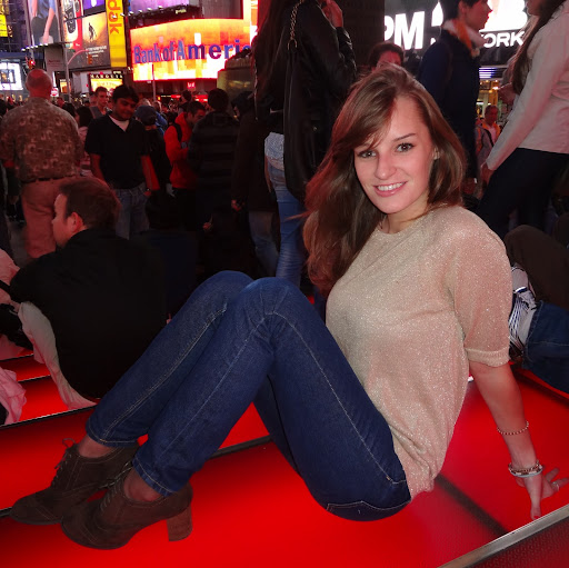 Aileen Smith Photo 28