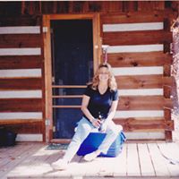 Claire Knowles Photo 19