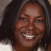 Roberta Ford Photo 11