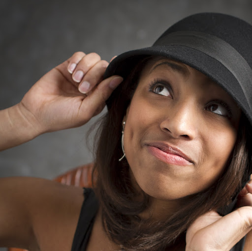 Andrea Fleming Photo 22