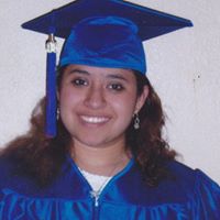 Julie Reyna Photo 11