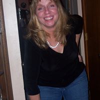 Vicki Levy Photo 20