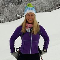 Barbara Evans Photo 27