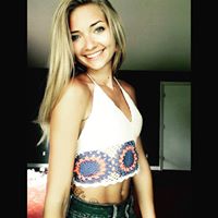 Lilly Robinson Photo 42