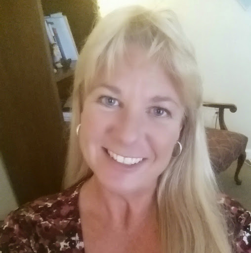 Suzanne Kelley Photo 24