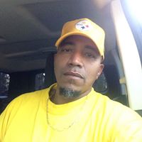 Aaron Sanders Photo 41