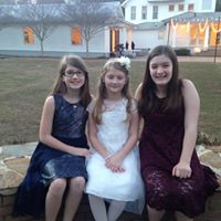 Jennifer Holman Photo 19