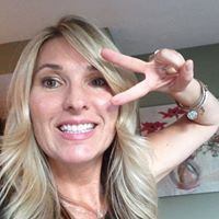 Stephanie Donahue Photo 20