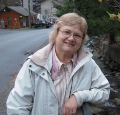 Gloria Waters Photo 18