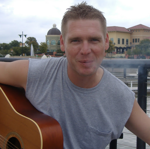 Stephen Moore Photo 26