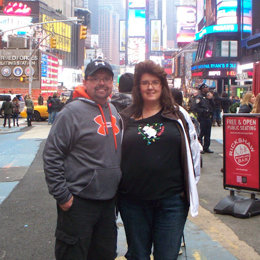 Julie Loomis Photo 11