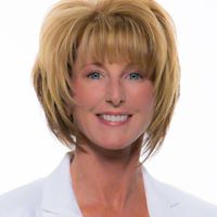 Pamela Hamilton Photo 54