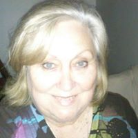 Michele Leach Photo 16