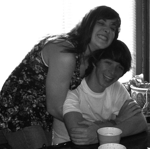 Julie Holton Photo 3