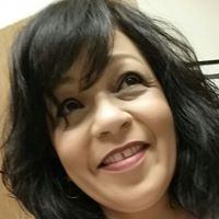 Shari Hernandez Photo 12