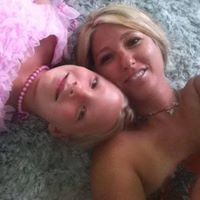 Julie Douglas Photo 23