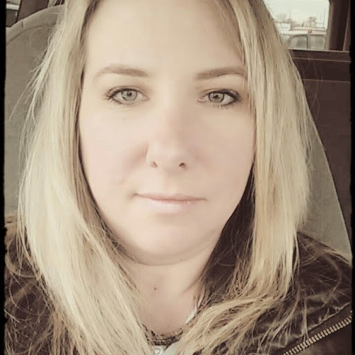 Samantha Robbins Photo 35