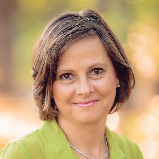 Debbie Reed Photo 13