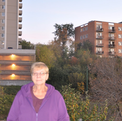 Darlene Thomas Photo 36