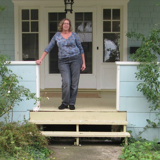 Joyce Higgins Photo 1